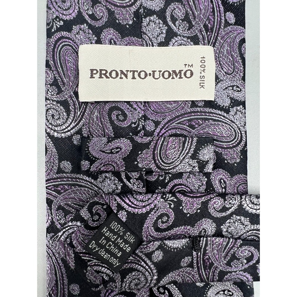 PRONTO UOMO 100% Silk Necktie Paisley Purple Black L:63.25" W:3.75"